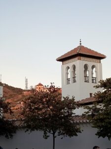 Barrios Históricos: Albaicín y Sacromonte
